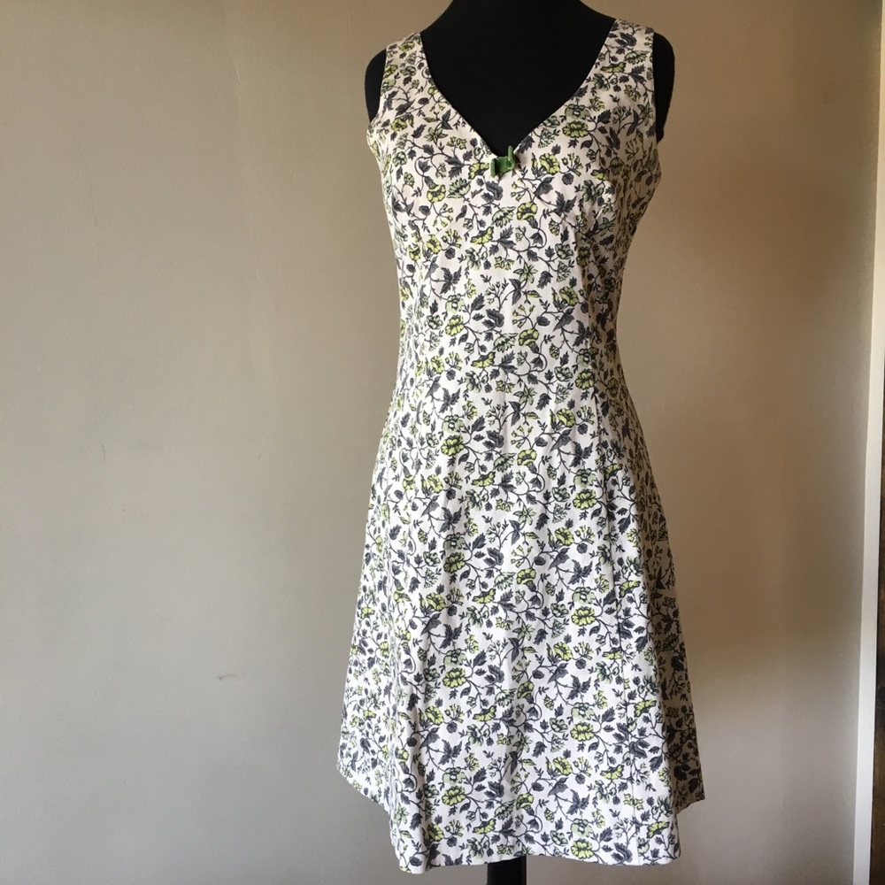 Mo & Su Dress size 6